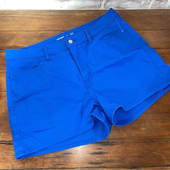 Old Navy Women's Royal Blue Shorts - Picture 1 of 5